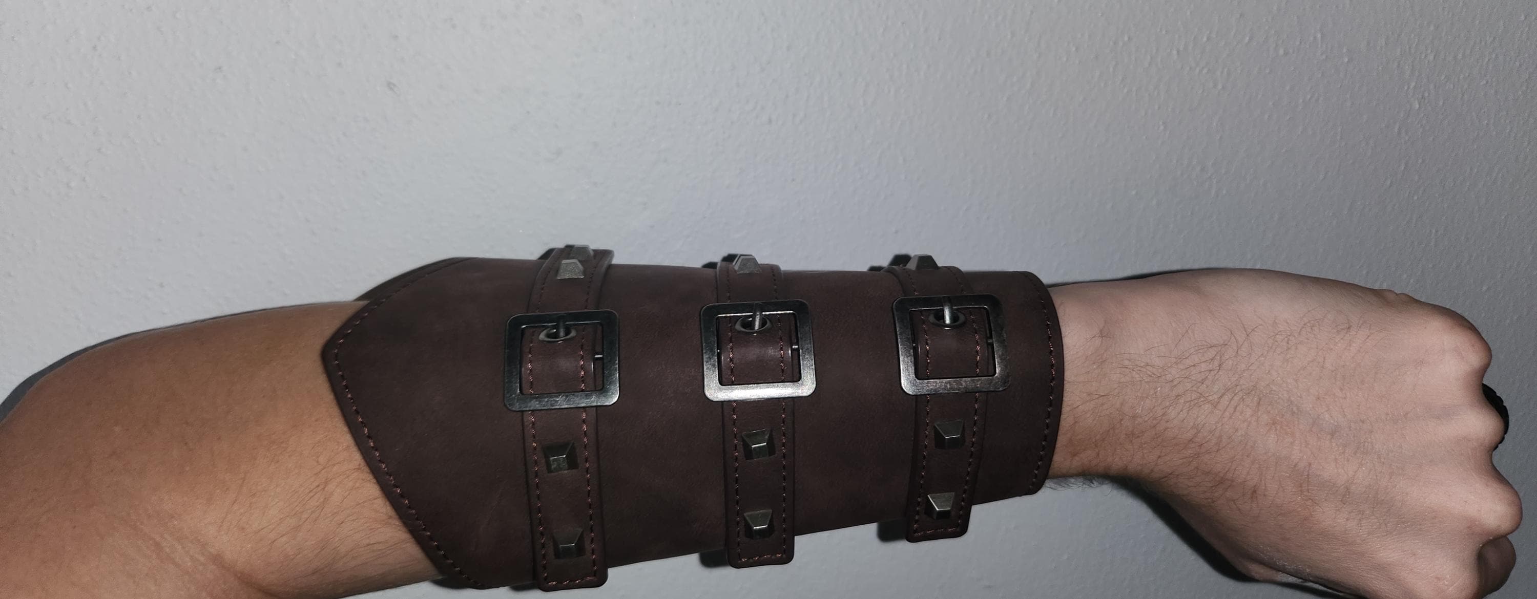 Medieval Pirate Cosplay Vambrace – Leather-Style Arm Guards for Swashbucklers & Fantasy Rogues
